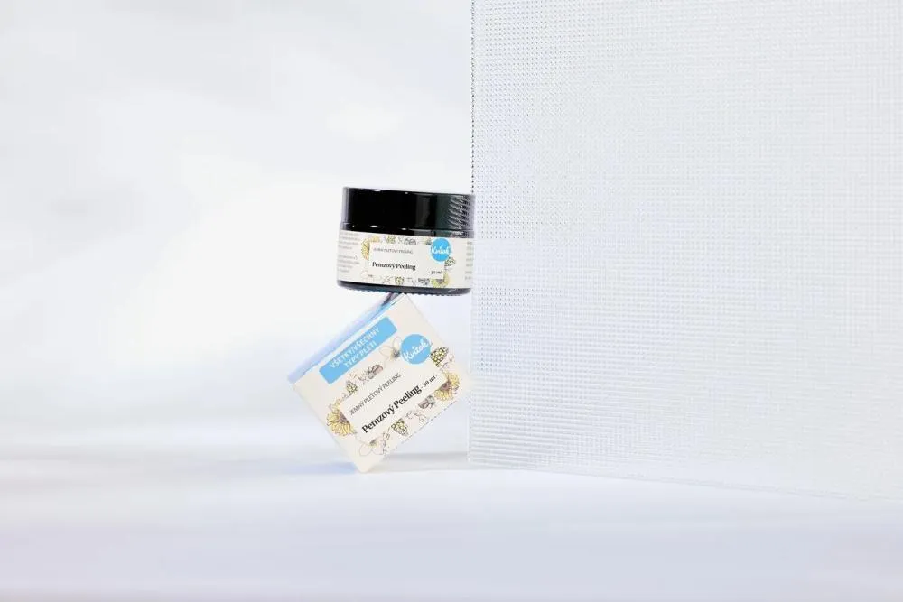 Kvitok Delikatny pumeksowy peeling do każdego rodzaju skóry 30 ml