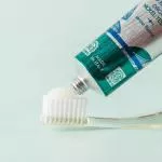 Officina Naturae Pasta do zębów z miętą BIO (75 ml) - pielęgnuje szkliwo zębów i dziąsła